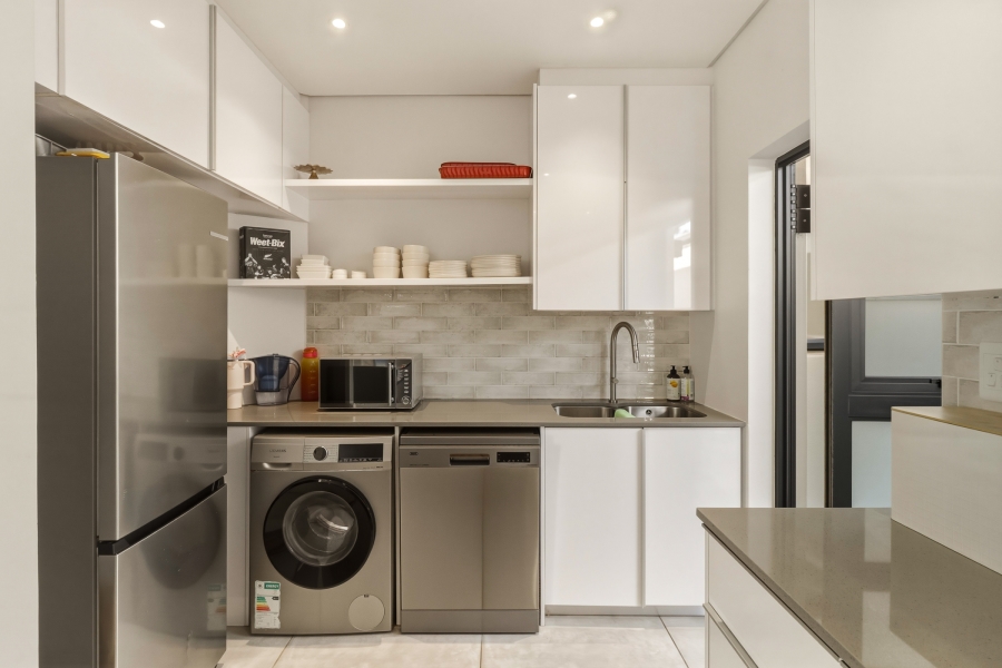 4 Bedroom Property for Sale in Somerset Ridge Western Cape